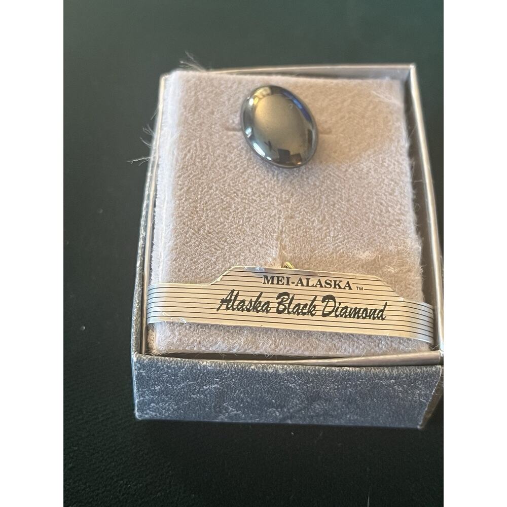 Vintage MEI Alaska Hematite Alaska, Black Diamond, Gold Tone Tie Tack